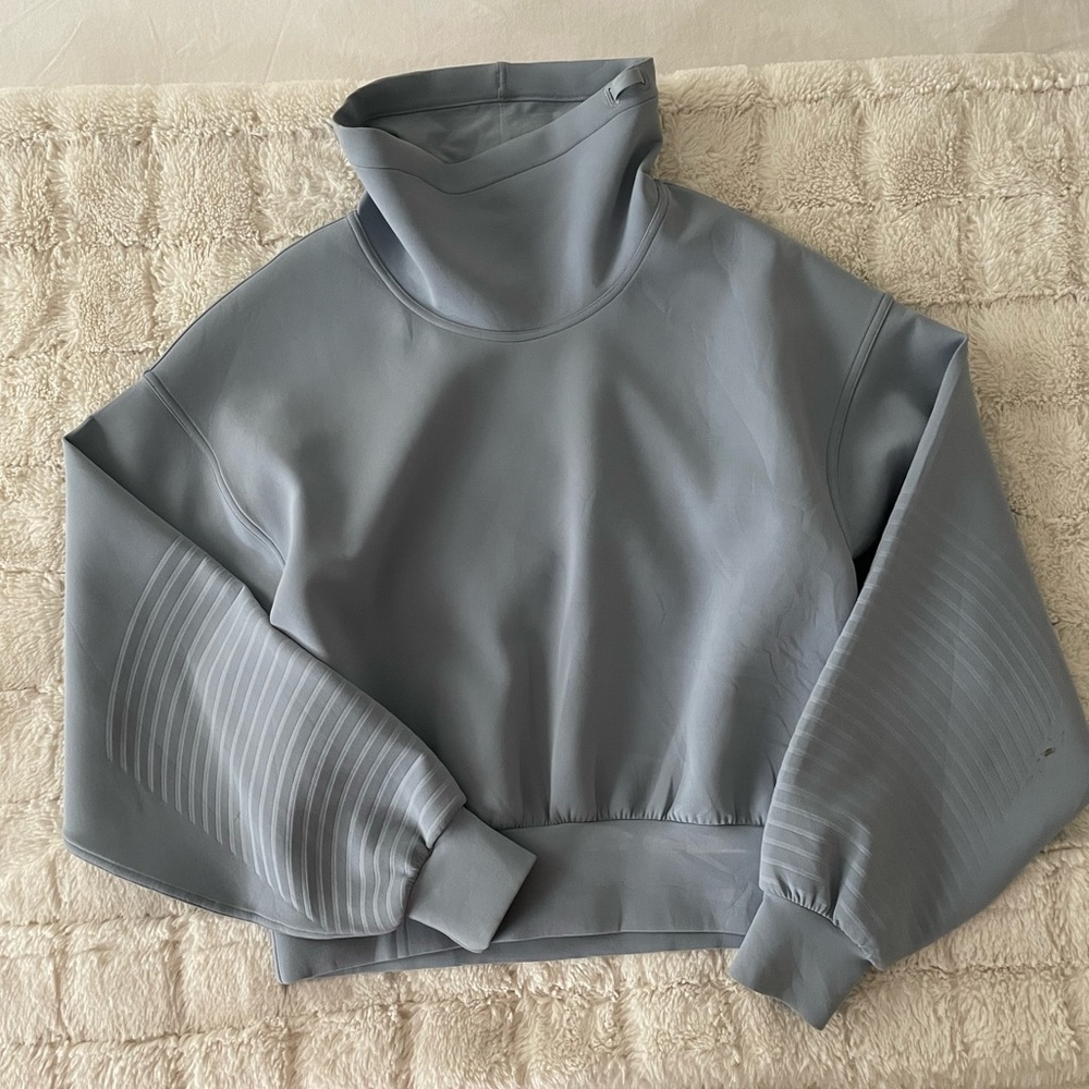 Lululemon Full Flourish Pullover